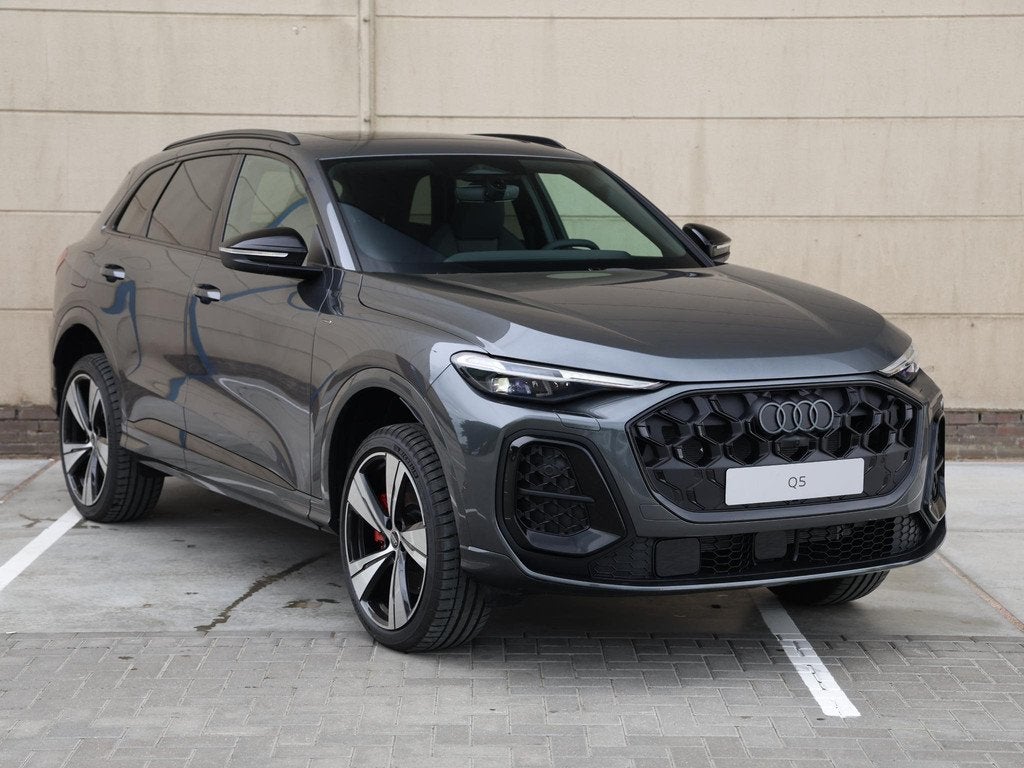 Audi Q5 S edition Competition e-hybrid 367 PK | Luchtvering, Auto's, Audi, 4 cilinders, 150 min, Bedrijf, Hybride Elektrisch/Benzine