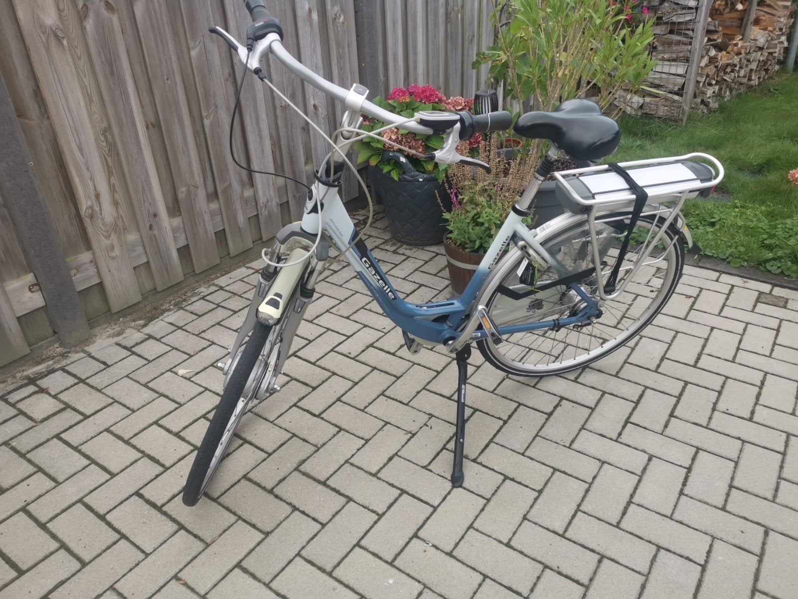 Gazelle innergy orange plus electrische fiets, Fietsen en Brommers, Elektrische fietsen, Ophalen, Zo goed als nieuw, 30 tot 50 km per accu