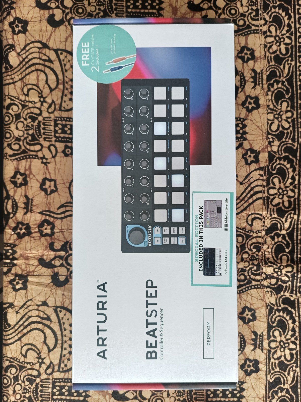 Arturia BeatStep MIDI Controller & Sequencer, Muziek en Instrumenten, Synthesizers, Ophalen of Verzenden