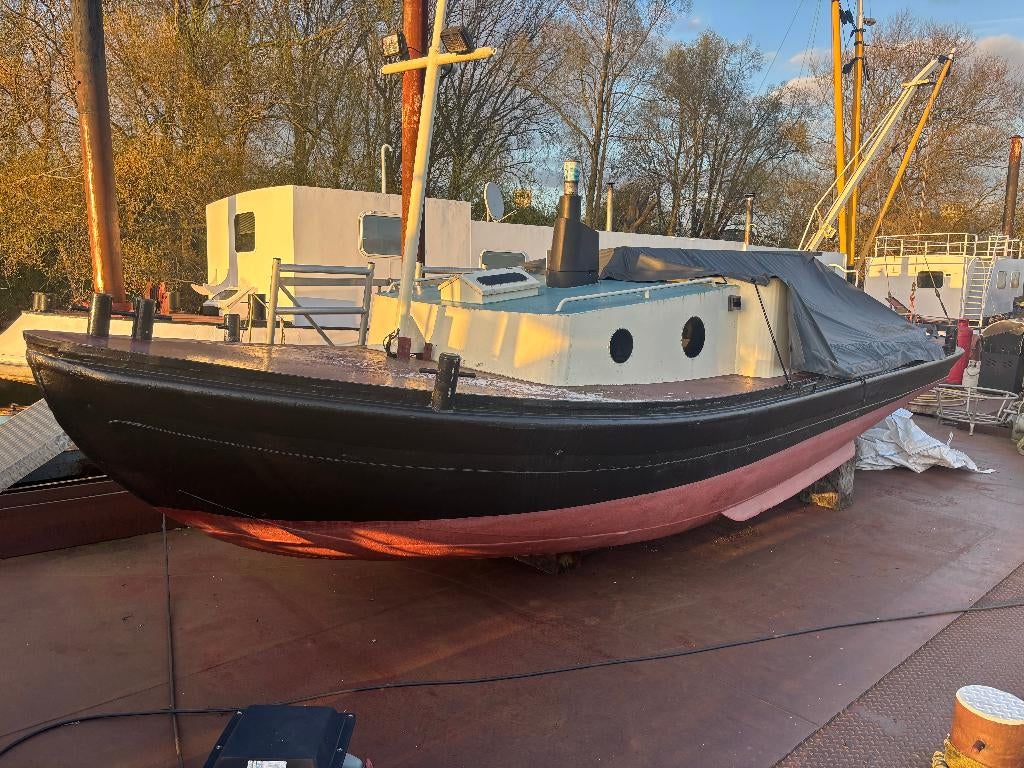 Roeiersvlet/ opduwer, Watersport en Boten, Ophalen, 10 tot 30 pk, Gebruikt, Staal