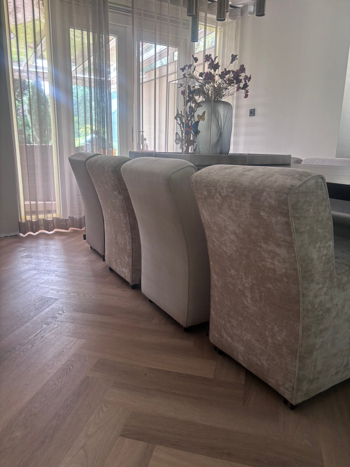 Keijser & Co / keijser en co eetkamerset 2 bankjes 4 stoelen, Huis en Inrichting, Stoelen, Ophalen, Gebruikt, Bruin, Stof