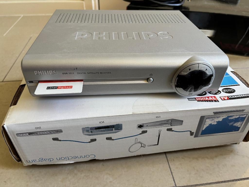 Philips DSR 2211 Satelliet ontvanger, Audio, Tv en Foto, Schotelantennes, Ophalen, Zo goed als nieuw, (Schotel)antenne-accessoires