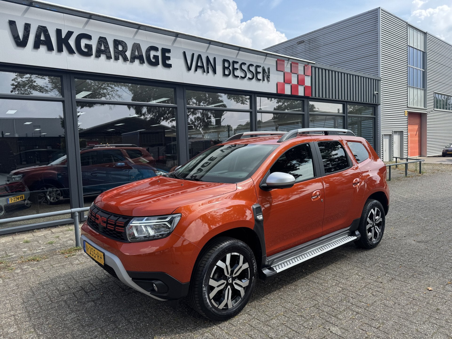 Dacia Duster 1.0 TCe Bi-Fuel Prestige CAMERA-CRUISE, Voorwielaandrijving, Stof, Gebruikt, Euro 6