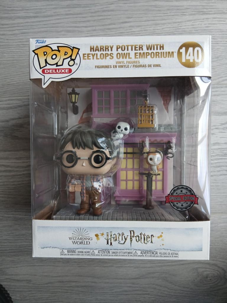 140 Harry Potter With Eeylops Owl Emporium Funko Pop Deluxe, Ophalen of Verzenden, Zo goed als nieuw