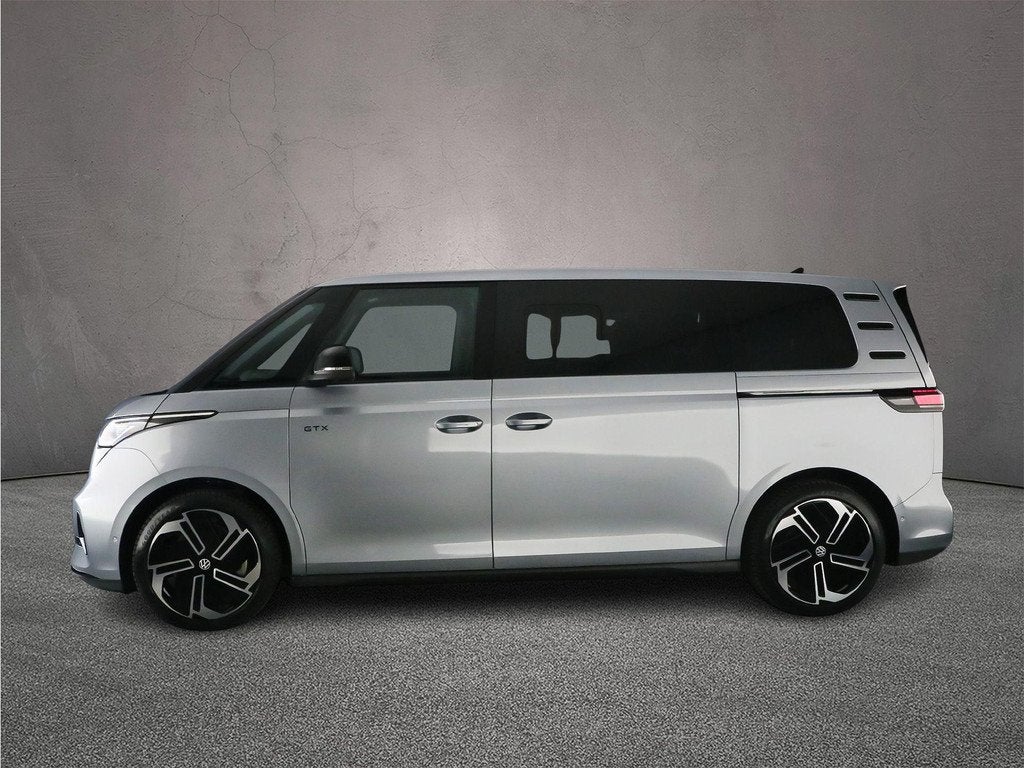 Volkswagen ID. Buzz GTX 340pk 4-Motion 7p.LWB 86 kWh | Harma, Auto's, Volkswagen, Automatische klimaatregeling, Zwart, 7 stoelen