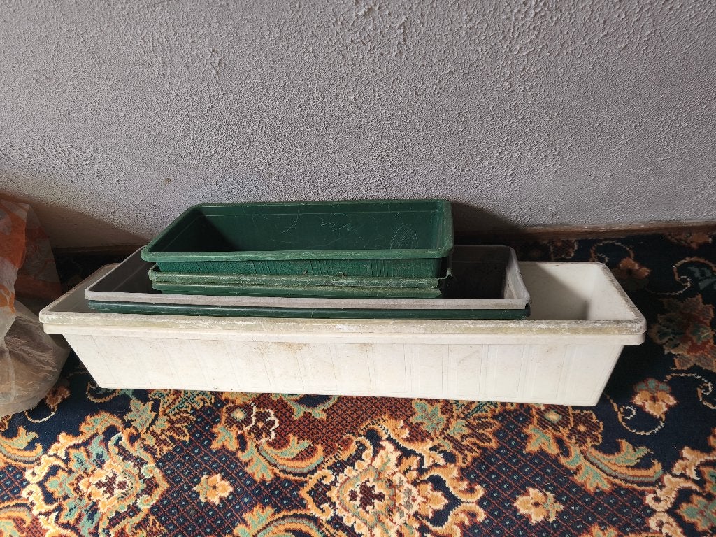 Gratis Bloem potten, Tuin en Terras, Bloempotten, Ophalen, Aardewerk, Rechthoekig, Minder dan 40 cm