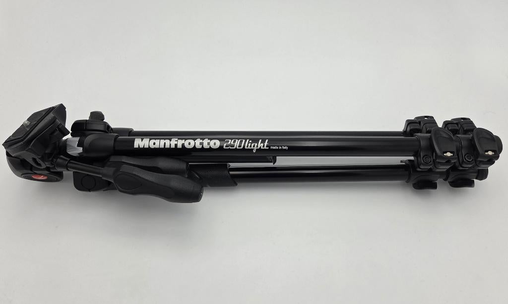 Manfrotto 290 light statief met driewegkop, Zo goed als nieuw, Minder dan 150 cm, Met balhoofd, Ophalen of Verzenden