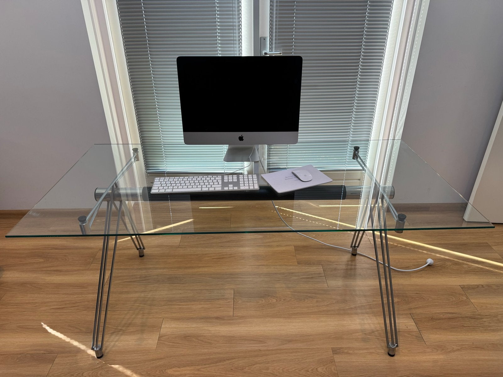 KARE DESIGN OFFICIA GLAZEN DESIGN BUREAU, Ophalen, 160 cm, Zo goed als nieuw, Overige merken