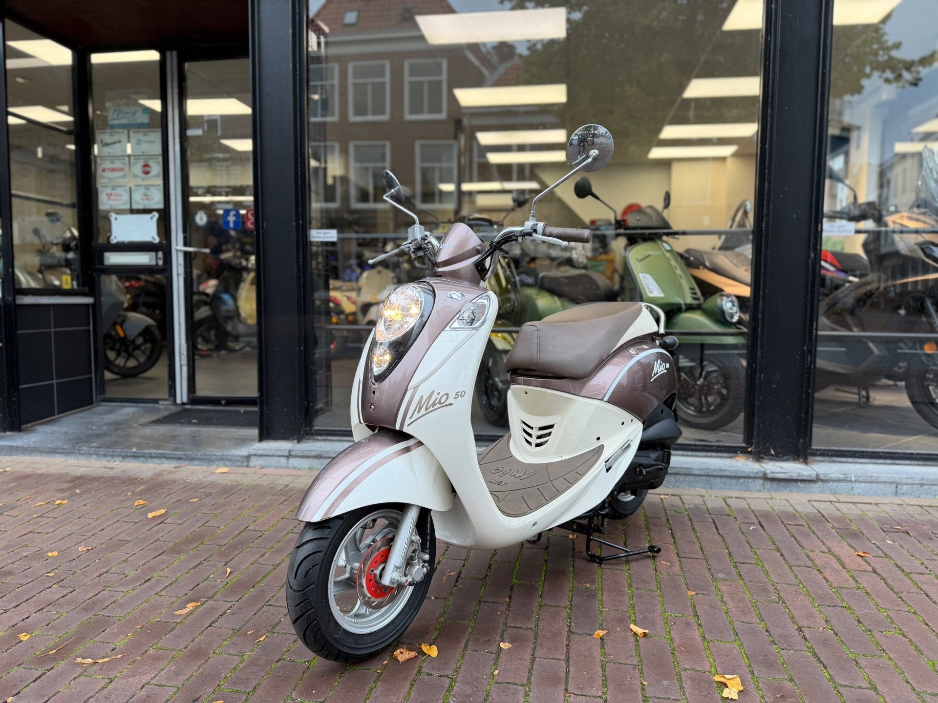 SYM Snorscooter Mio 50 25km snorfiets - 52km -Z.G.A.N. - GAR, Fietsen en Brommers, Gebruikt, SYM, Benzine