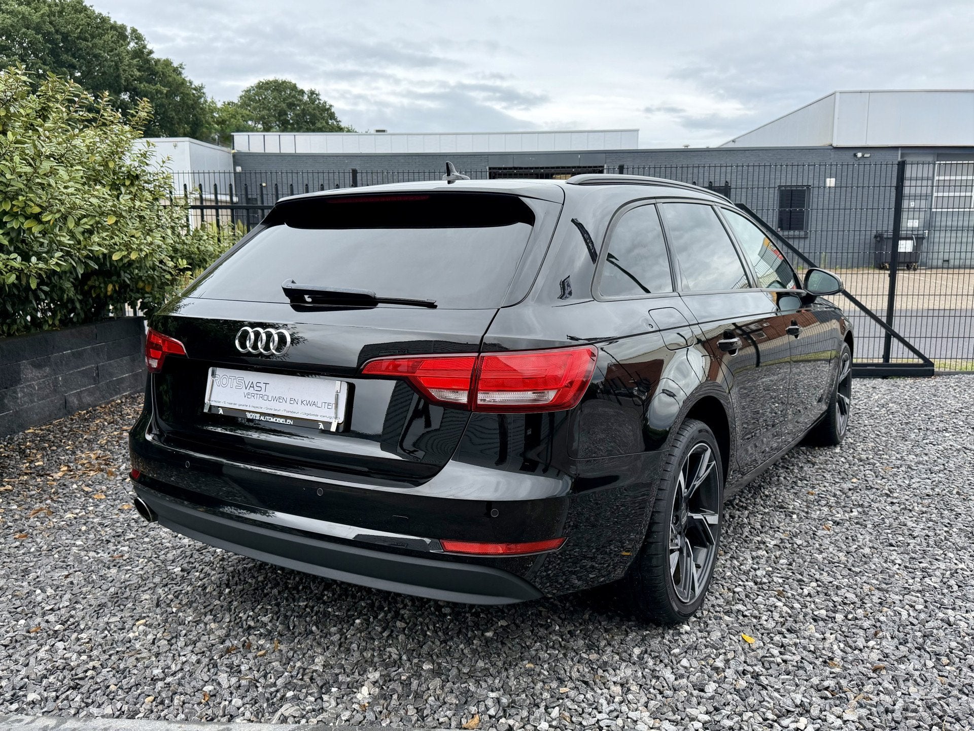 Audi A4 Avant 1.4 TFSI ACT S-Tronic Virtuel|Navi|Keyles|PDC, Auto's, Audi, Stof, Gebruikt, Zwart, 4 cilinders