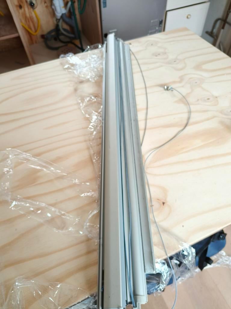 Velux verduisterend rolgordijn wit, Ophalen, Wit, Nieuw, 50 tot 100 cm
