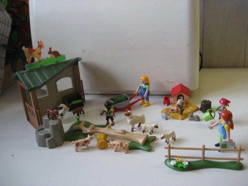 playmobil boerderij set met stal en allerlei dieren, Ophalen of Verzenden, Zo goed als nieuw