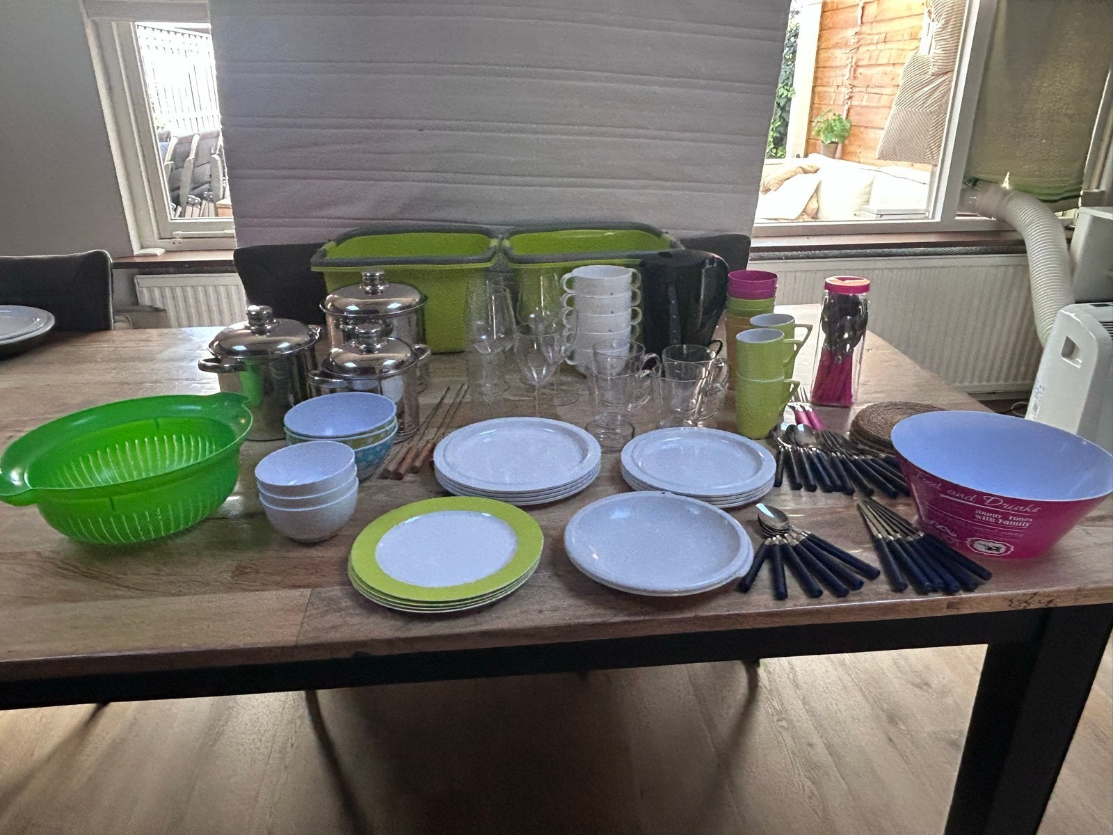 Grote set keukengerei, servies en bestek, Ophalen, Gebruikt