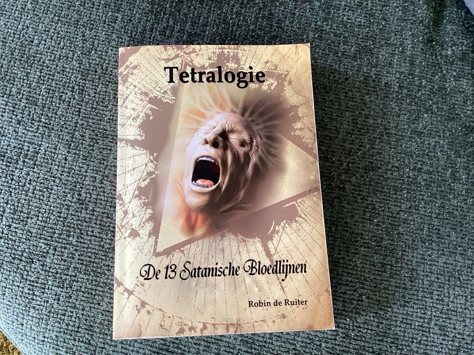 Tetralogie: De 13 Satanische Bloedlijnen - Robin de Ruiter, Ophalen of Verzenden, Nieuw, Nederland