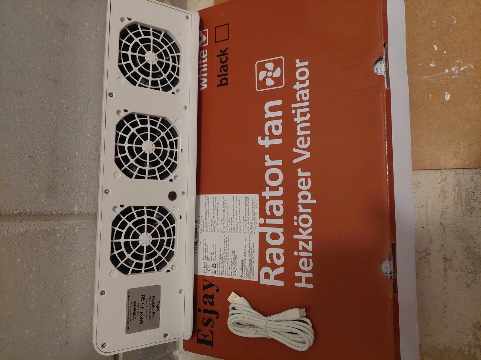 Radiateur fan met ingebouwde accu, Ophalen, Nieuw