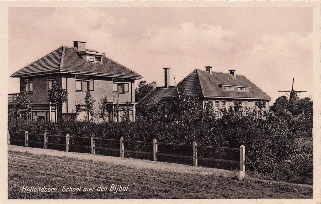 702-216-019 Hellendoorn School Met Den Bijbel, Verzenden, Voor 1920, Overijssel