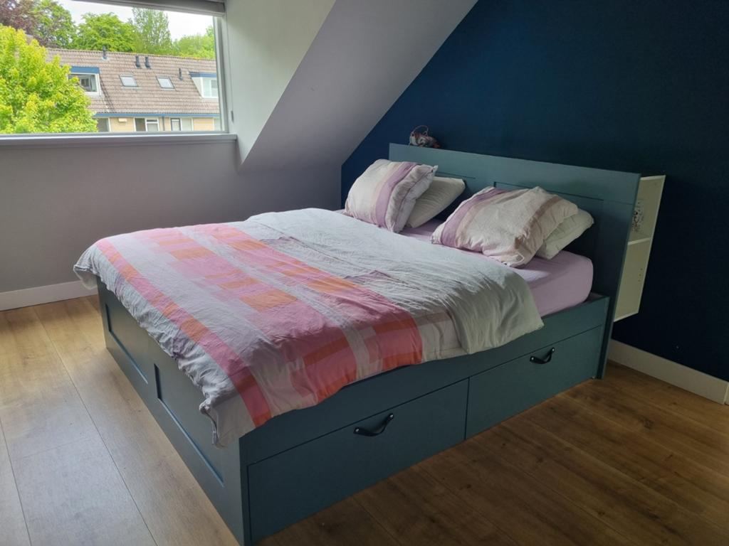 IKEA Brimnes bed met hoofdbord, lattenbodem en lades, Ophalen, Gebruikt, Wit, Tweepersoons