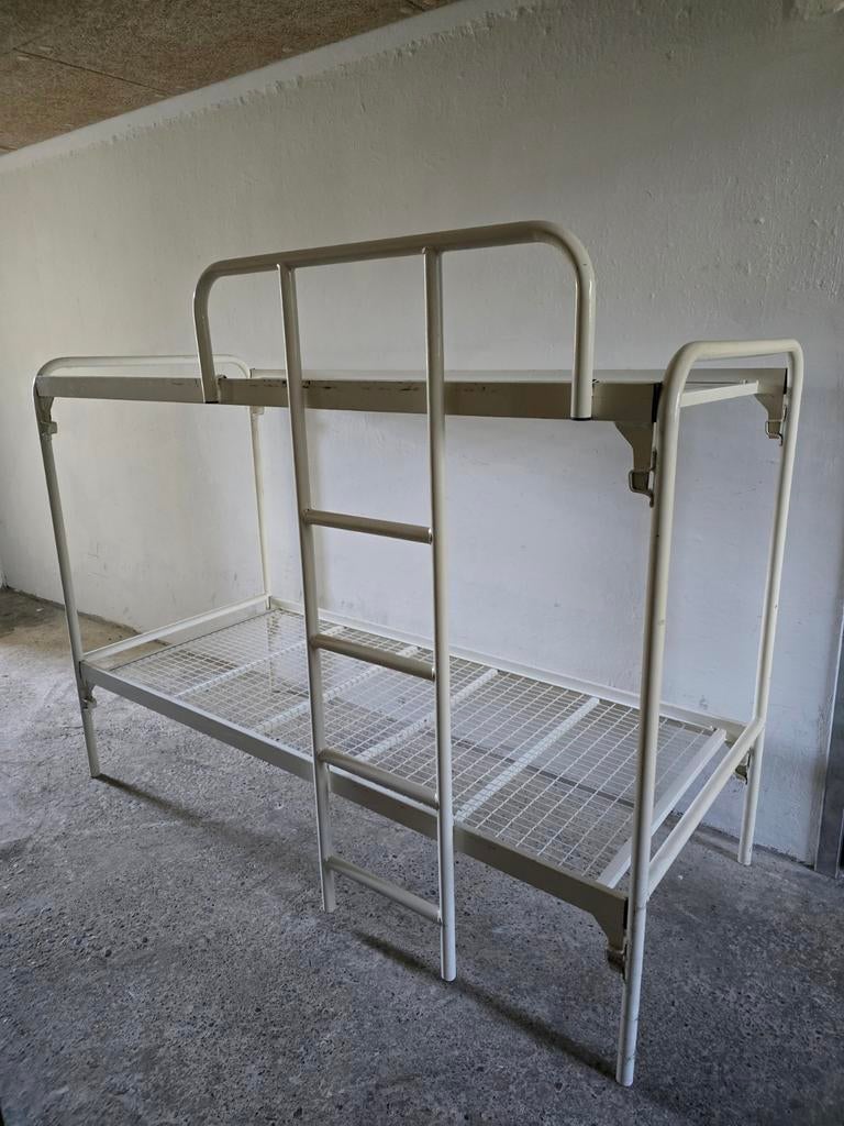 Stapelbed yzersterk  2 persoons  , zie ook overige adv, Huis en Inrichting, Slaapkamer | Stapelbedden en Hoogslapers, Ophalen