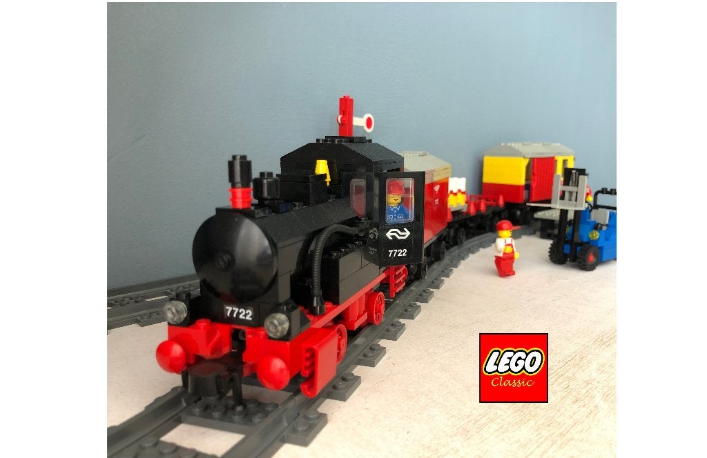 Legoland 7722 Goederentrein (1985) met powerfuncties, Lego, Inclusief instructies, Ophalen of Verzenden, Zo goed als nieuw