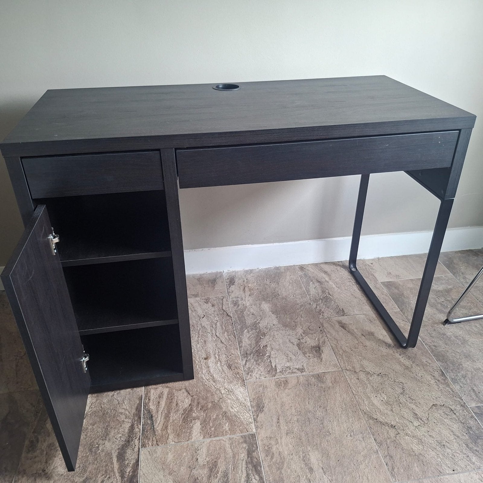 IKEA bureau (Micke) met of zonder stoel, Huis en Inrichting, Ophalen, Zwart, Gebruikt, Met lades
