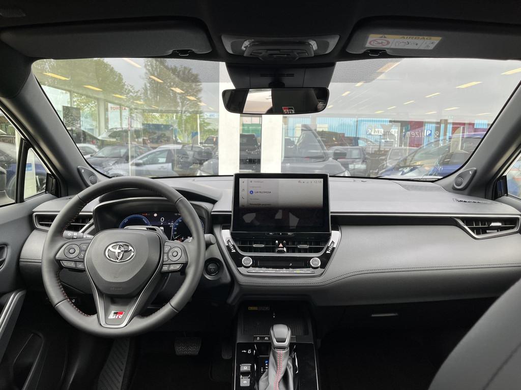 Toyota Corolla Cross Hybrid 180 GR Sport, 1440 kg, Euro 6, 4 cilinders, 179 pk