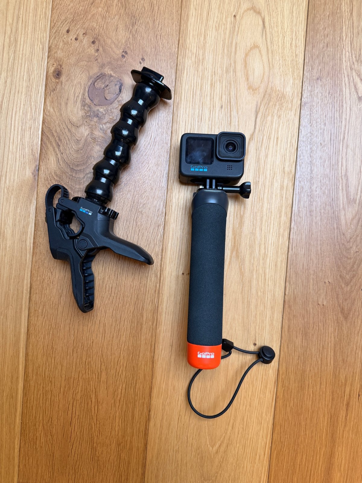 GoPro Hero 10 Black met Handler en Jaws Flex Clamp, Ophalen of Verzenden, Zo goed als nieuw, GoPro