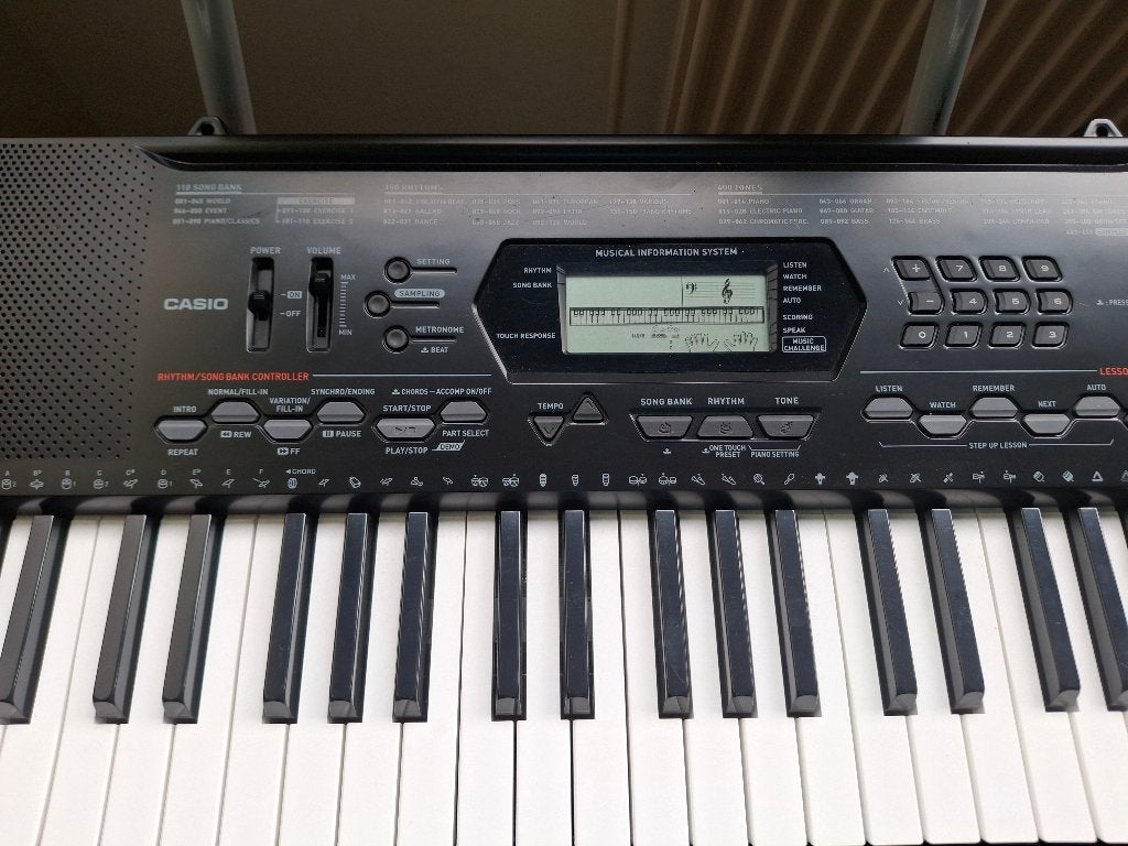 keyboard, Muziek en Instrumenten, Keyboards, Ophalen, Casio, Met standaard, 61 toetsen