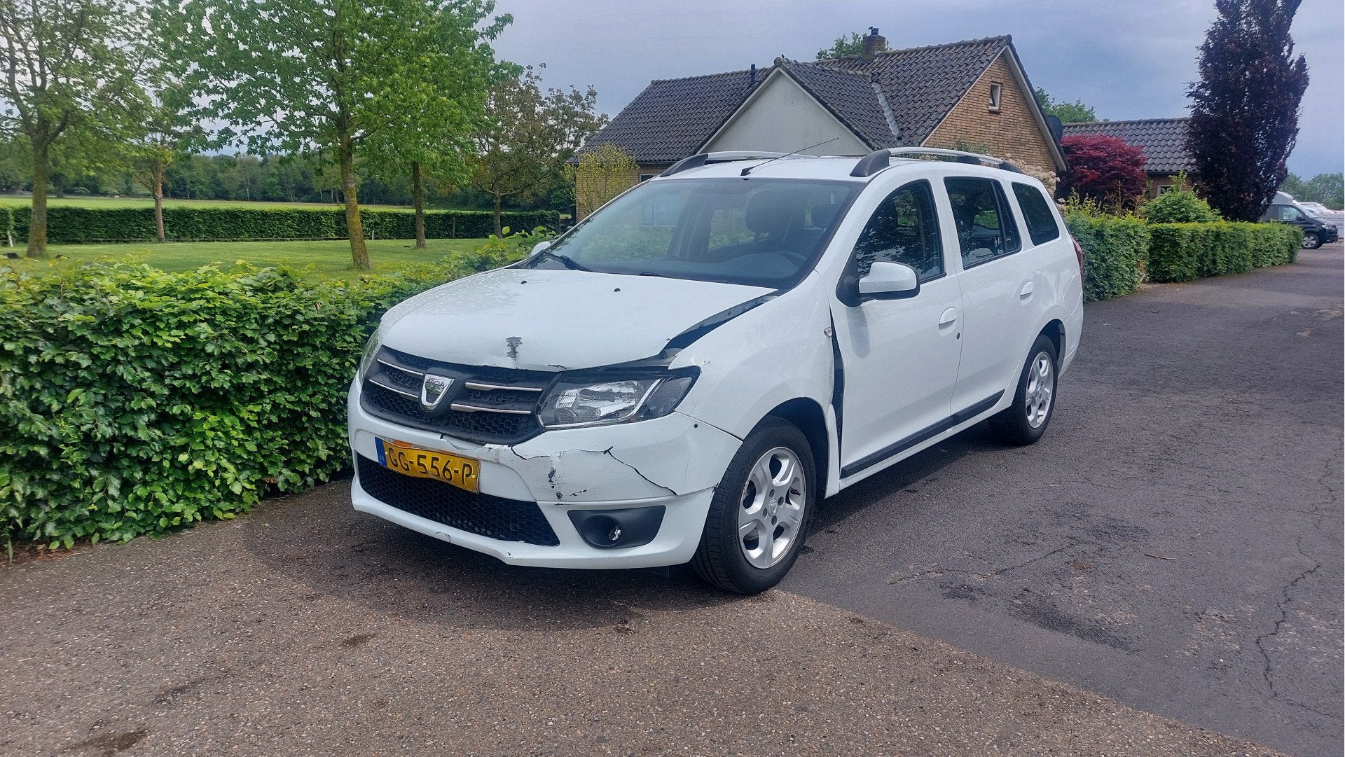 Dacia Logan MCV 0.9 TCe Prestige AIRCO/NAVI BJ 2015, Dacia, 898 cc, Wijheseweg 65
8107PJ  BROEKLAND OV, NL, Wit