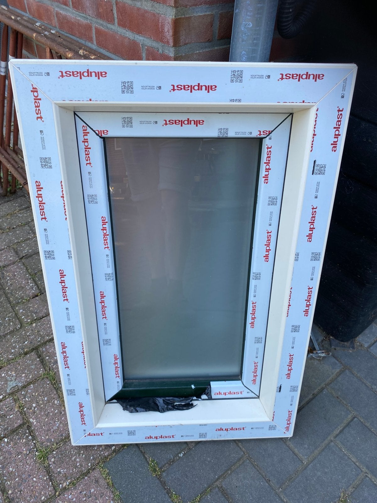 Badkamerkozijn, Kunststof, Raamkozijn, Zo goed als nieuw, Minder dan 75 cm