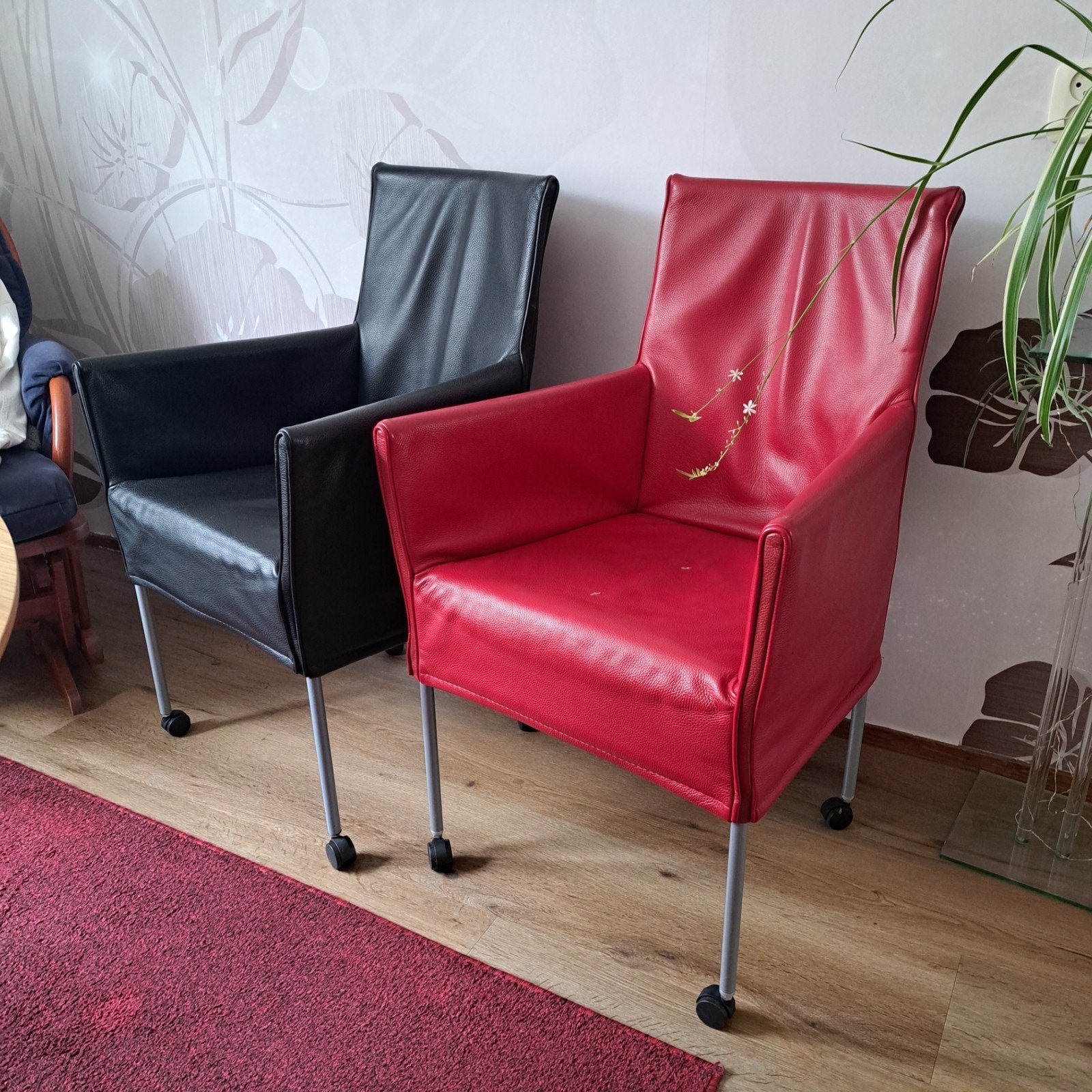 4  Stoelen t.e.a.b. ze moeten weg., Ophalen, Leer, Zo goed als nieuw, Vier