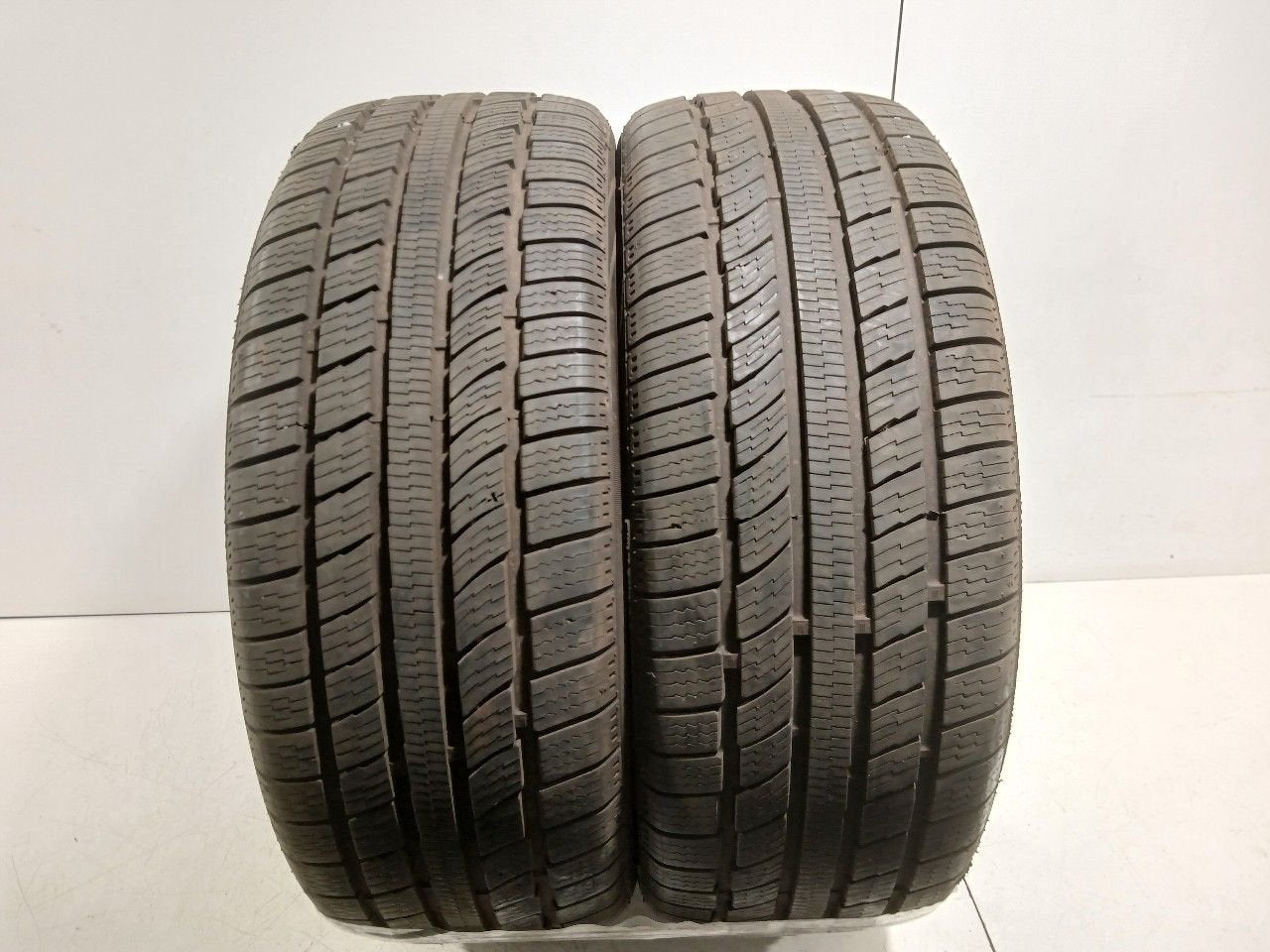 Bandenset 2 stuks 4-Seizoenen 205 50 R17, Onderdelen@venauto.nl, Van der Ven Autorecycling B.V., Gebruikt, Ettenseweg 76, 4706 PB Roosendaal, The Netherlands