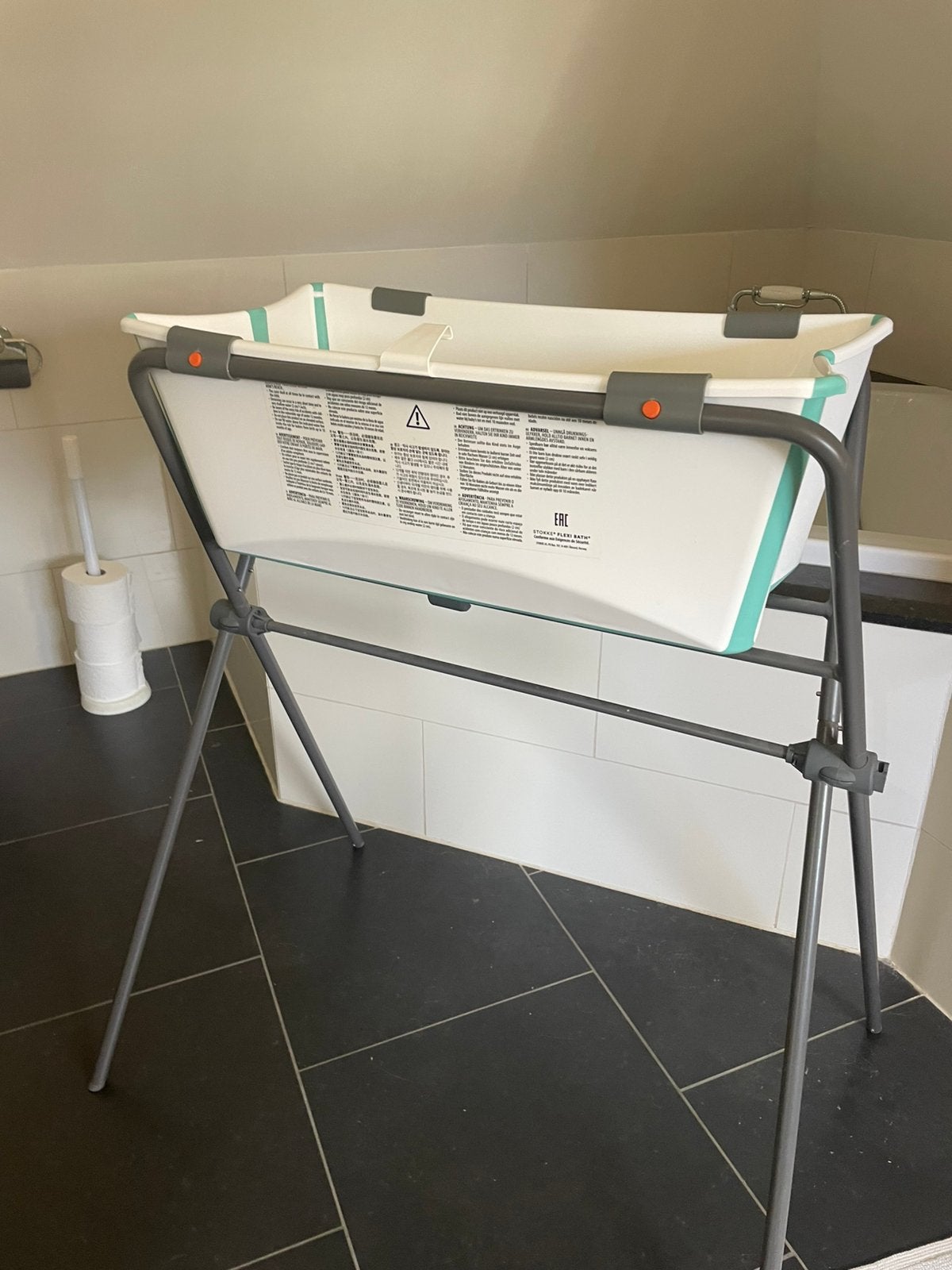 Stokke babybadje opvouwbaar met standaard, Kinderen en Baby's, Zo goed als nieuw, Badje, Standaard, Ophalen