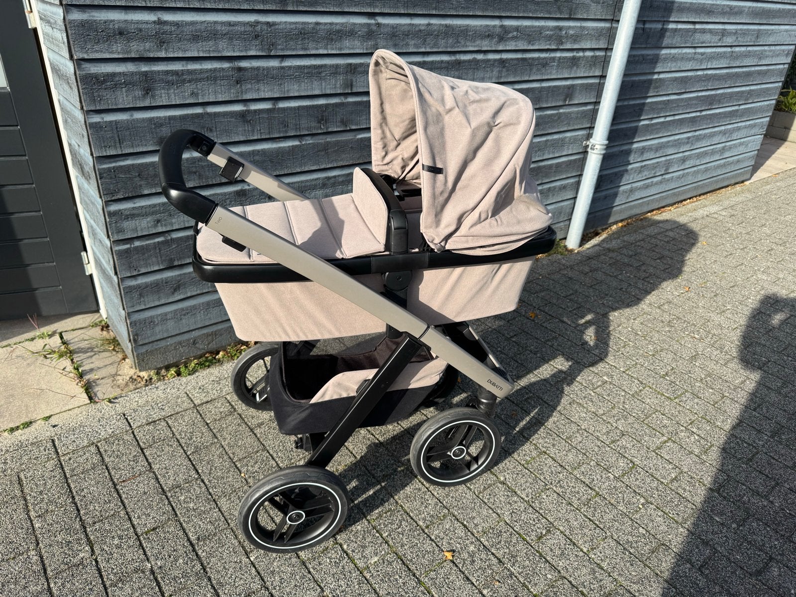 Dubatti Two Kinderwagen met accessoires, Gebruikt, Combiwagen, Met reiswieg, Ophalen