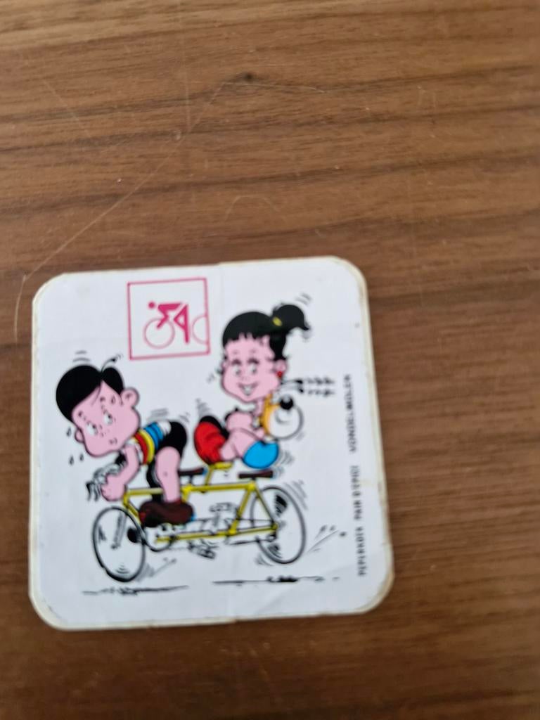 7290 Vintage Sticker: Fietsen op Tandem, Ophalen of Verzenden, Gebruikt
