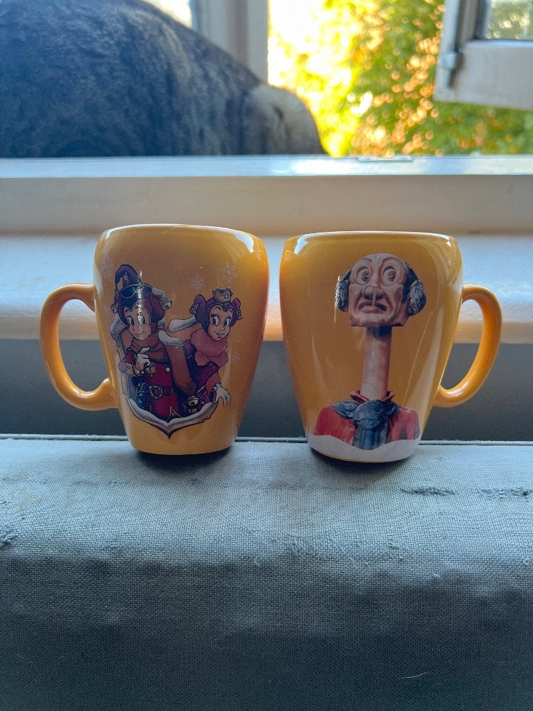 2 Efteling Chocomel mokken - Geel, Gebruikt, Ophalen of Verzenden, Zo goed als nieuw, Gebruiksvoorwerp