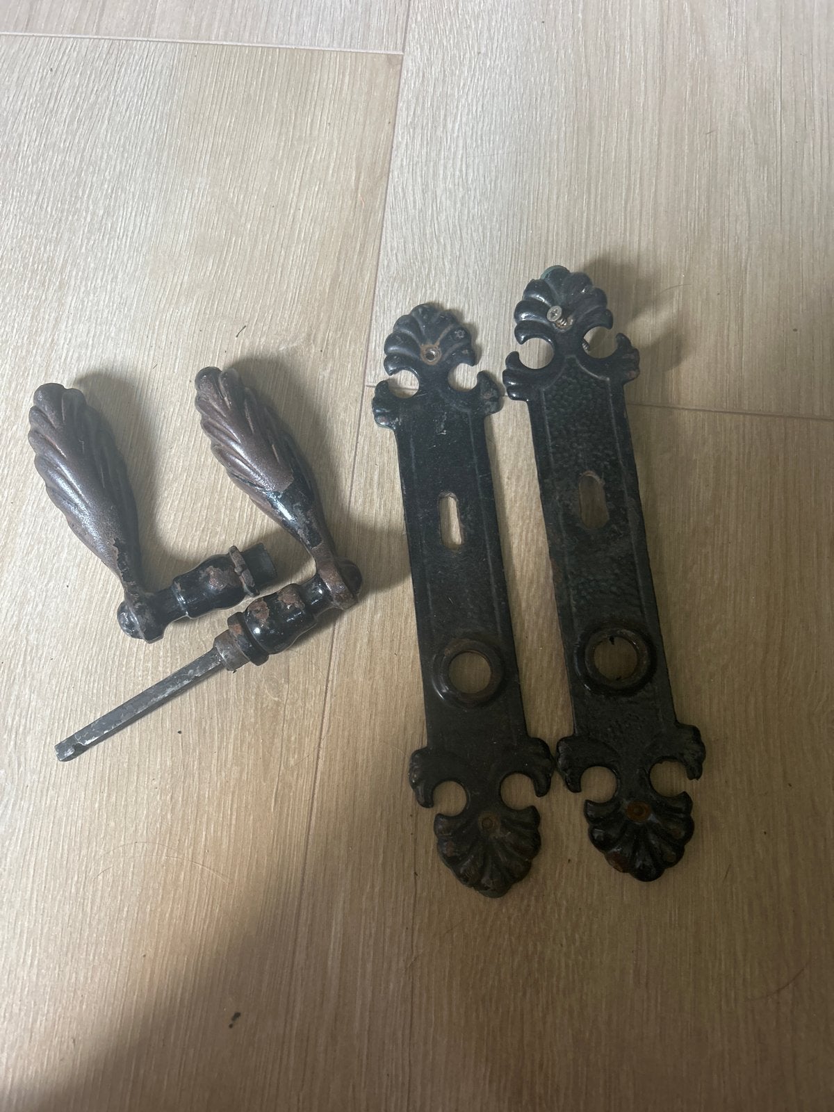 Antiek Deurbeslag - Klinken en Platen, Ophalen of Verzenden, Gebruikt, IJzer, Klink of Kruk