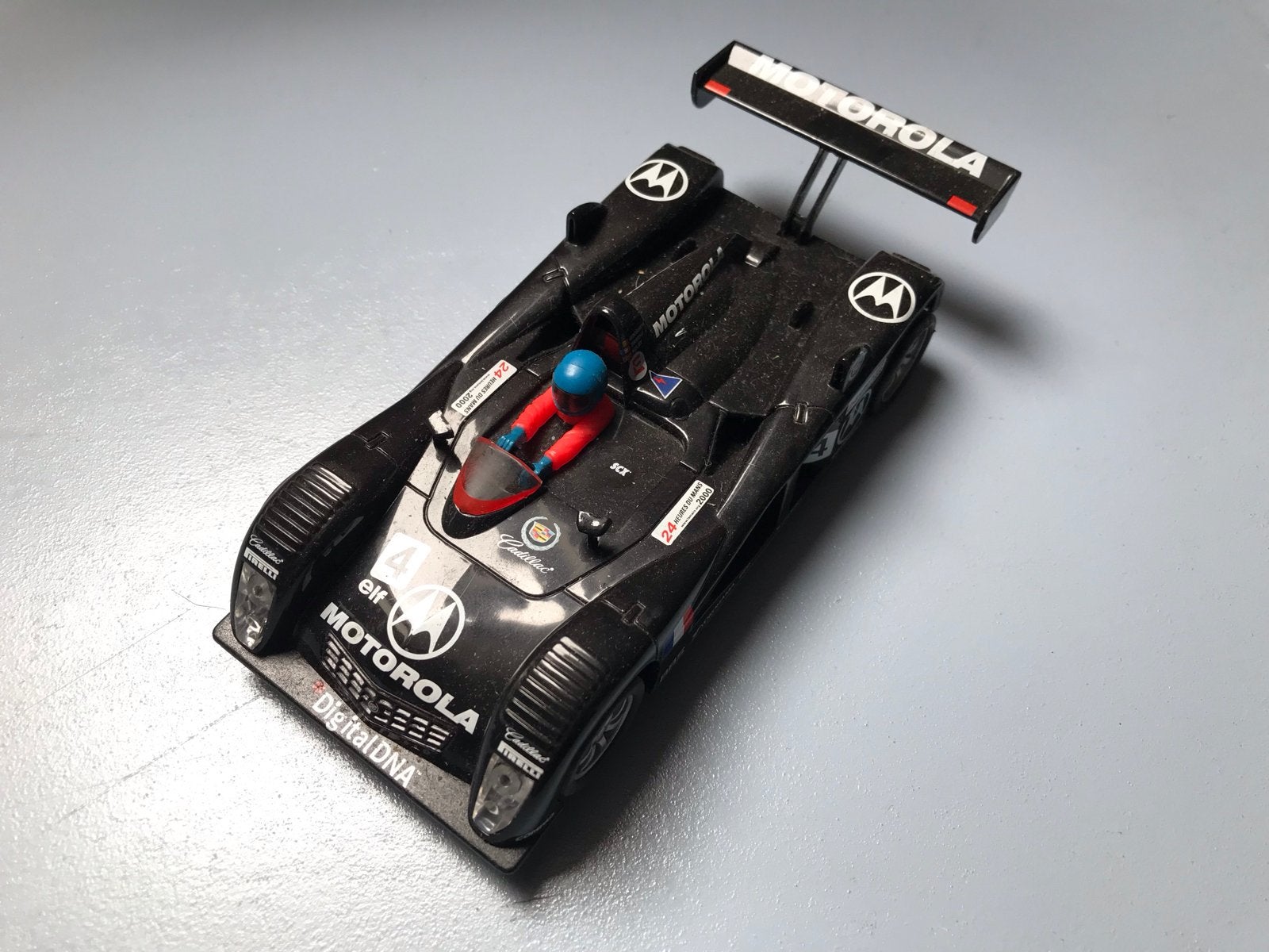Motorola Cadillac Northstar Slotrace Auto van scalextric, Ophalen of Verzenden, Gebruikt, Overige merken