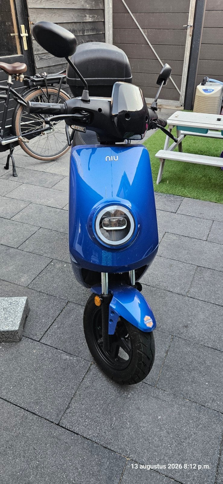 Niu elektrische Snor scooter - Blauw, zo goed als nieuw, Fietsen en Brommers, Snorfietsen en Snorscooters, Ophalen, Zo goed als nieuw