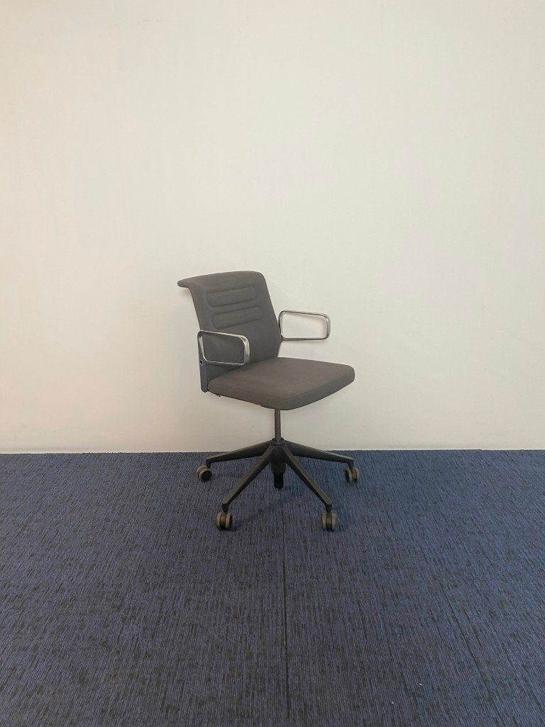 1 x Bureaustoel Vitra AC 5 Studio - grijze stof, zwart frame, Ophalen, Gebruikt, Stof, Eén