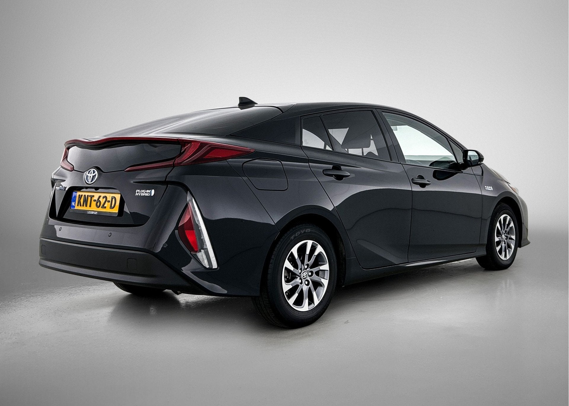 Toyota Prius 1.8 Plug-in Dynamic | Dealer Onderhouden | Head, Auto's, 12 maanden, Gebruikt, 4 cilinders, 1505 kg