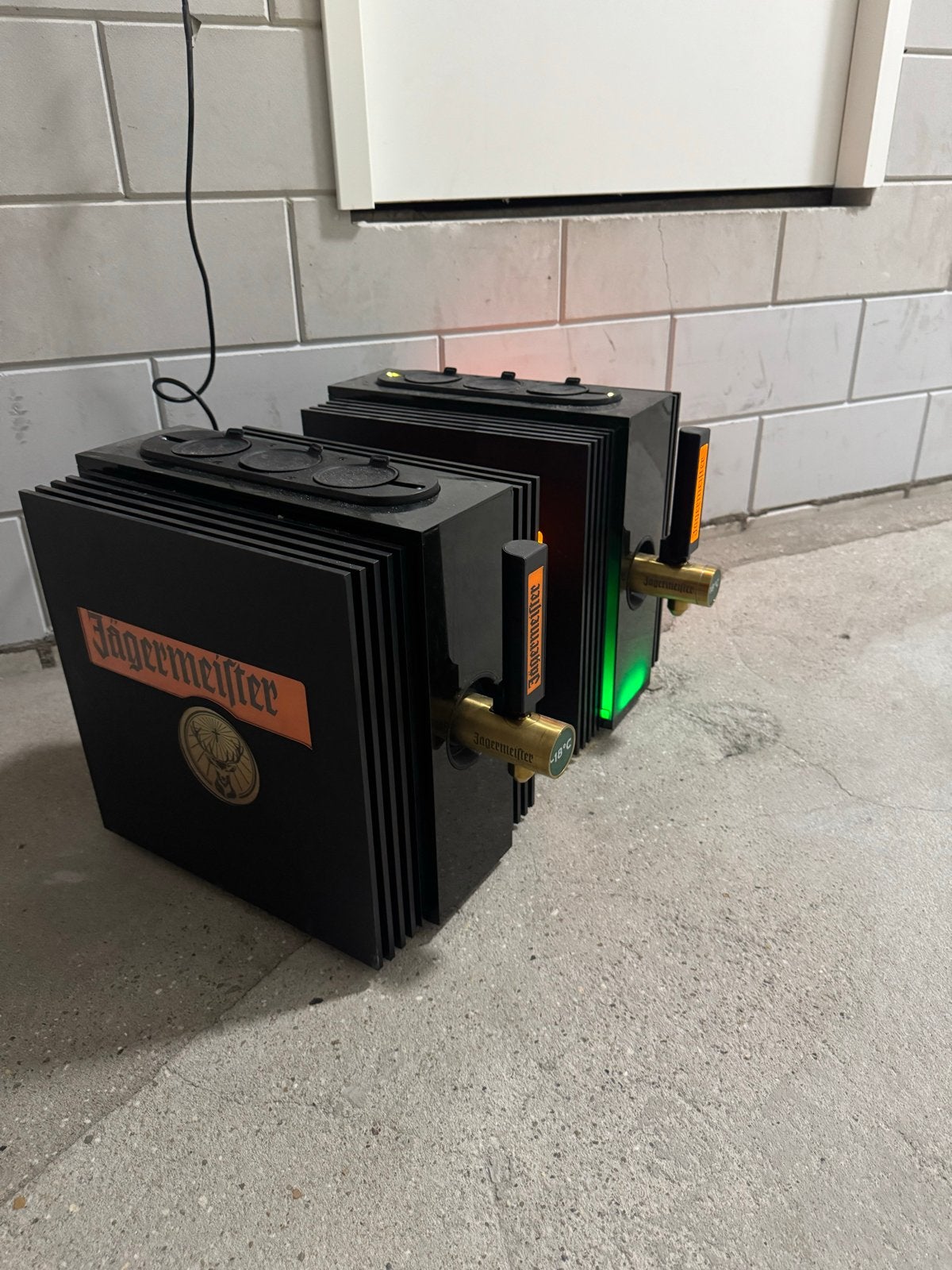 Jägermeister Tapmachine 2x  - Zo goed als nieuw, Ophalen, Zo goed als nieuw