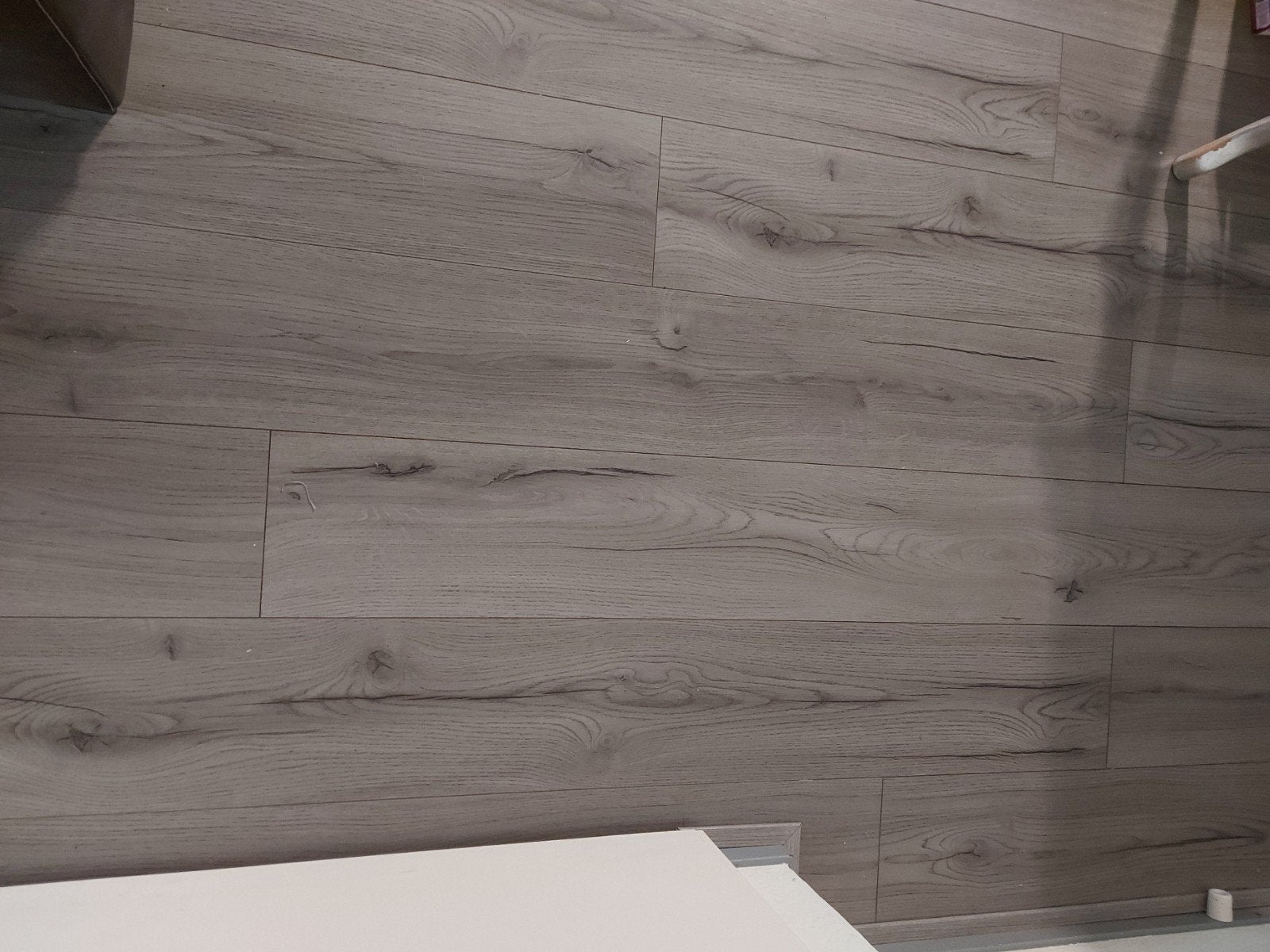 Gratis af te halen.Laminaatvloer - Grijs Houtlook (Zo goed a, Ophalen, Zo goed als nieuw, 10 m² of meer, 10 tot 30 cm