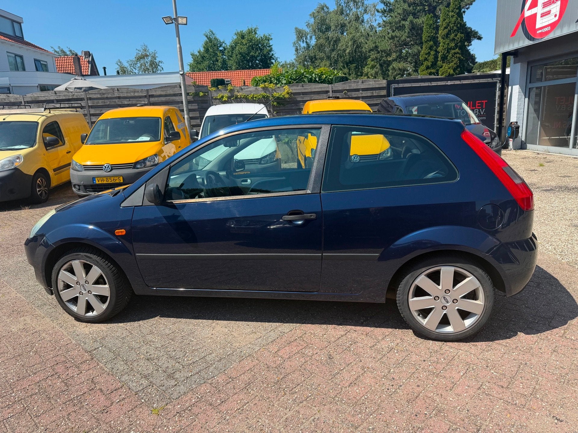 Ford Fiesta 1.3,51kw/69pk,Futura,11-2004: 849,-, 1299 cc, Stof, 4 cilinders, Blauw