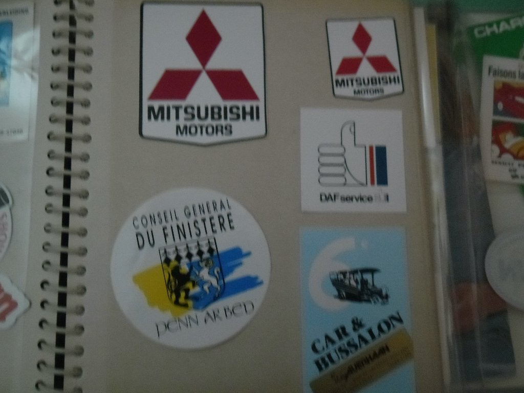 Vintage stickers: Mitsubishi, DAF, Finistère, Car & Bussalon, Ophalen of Verzenden, Nieuw, Auto of Motor
