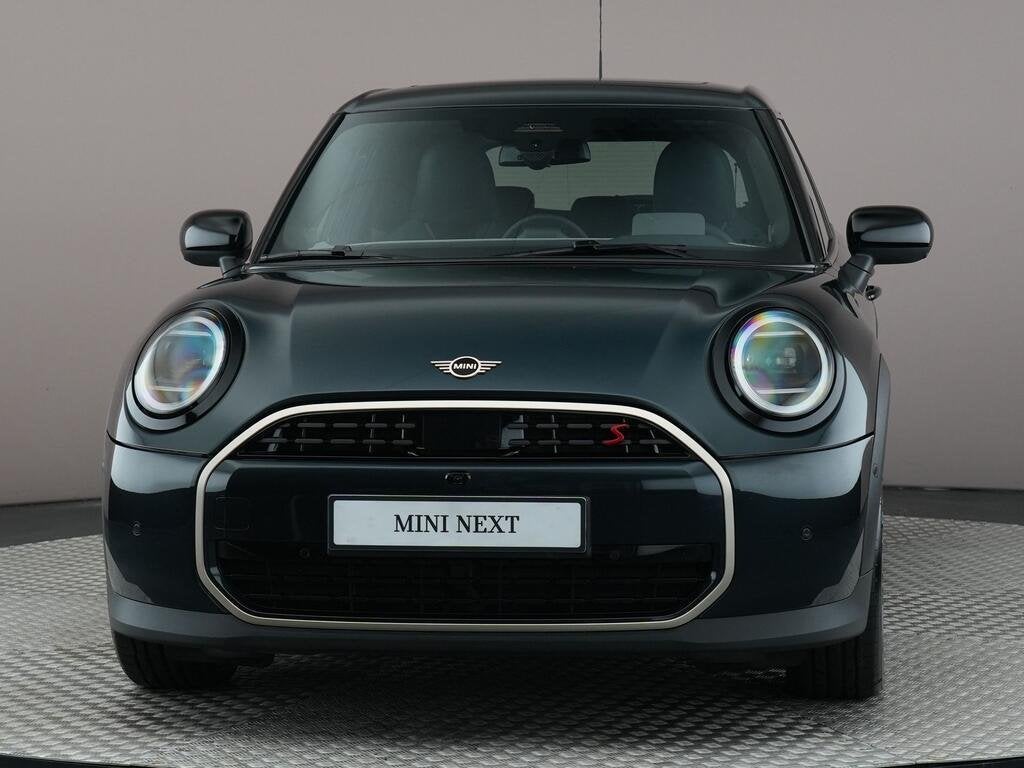 MINI Hatchback Cooper S Automaat / Favoured / Pakket L / Fav, Auto's, Gebruikt, Euro 6, 4 cilinders, Met garantie (alle)