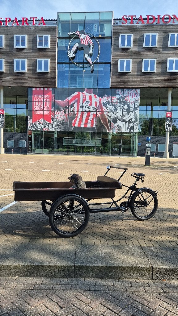 Nijland antieke bakfiets met nieuw achterwiel, Fietsen en Brommers, Overige merken, 4 kinderen of meer, Gebruikt, Ophalen of Verzenden