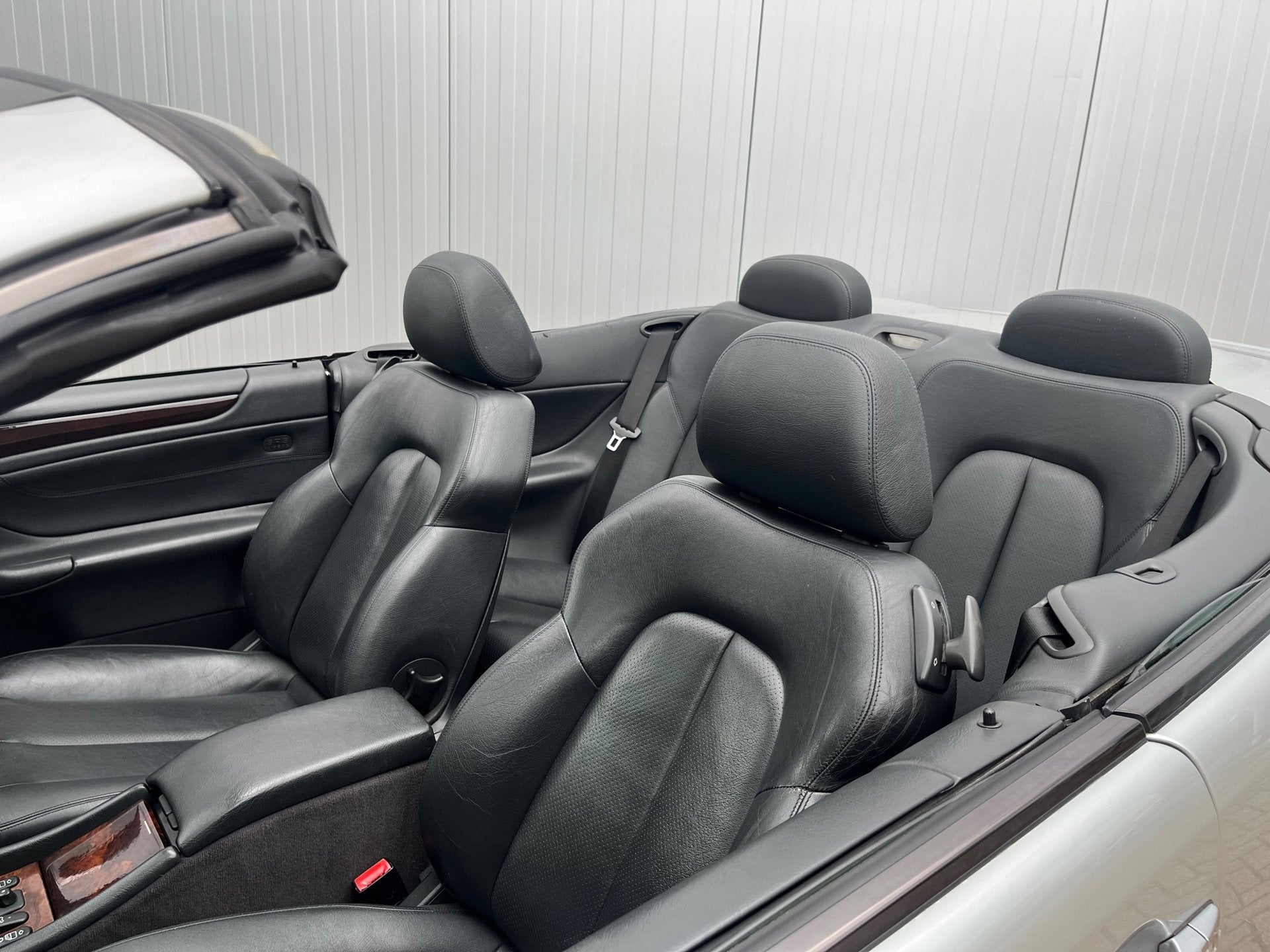 Mercedes-Benz CLK-klasse Cabrio 200 Elegance (consignatie)|, 1998 cc, Gebruikt, Zwart, 4 cilinders