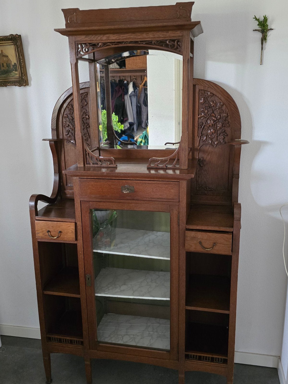 Te koop antieke buffet kast., Ophalen