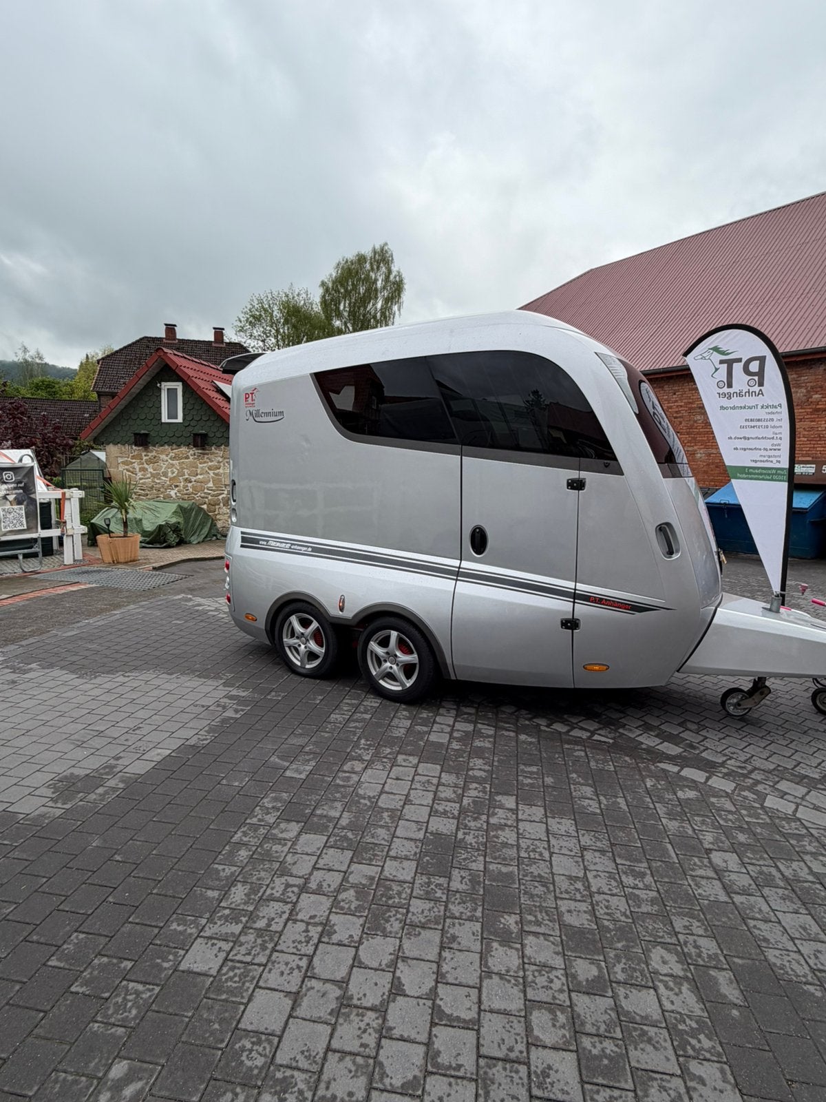 Marquardt Millennium Top Zustand Tüv NEU, Ophalen, Gebruikt, Polyester, 2-paards trailer