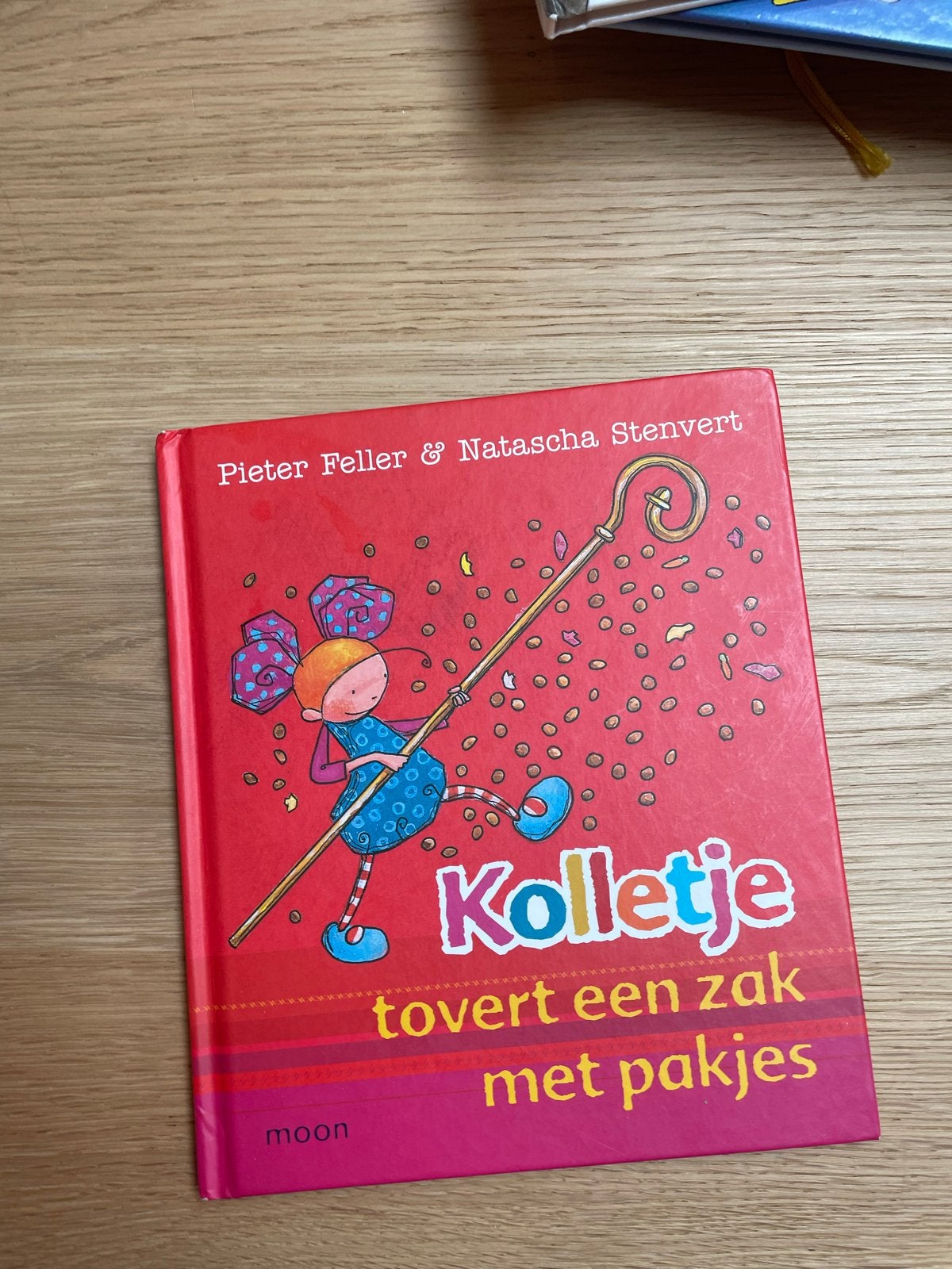 Kolletje Dubbelboek: Tovert een zak met pakjes & Tovert snee, Boeken, Ophalen of Verzenden, Gelezen, Fictie algemeen
